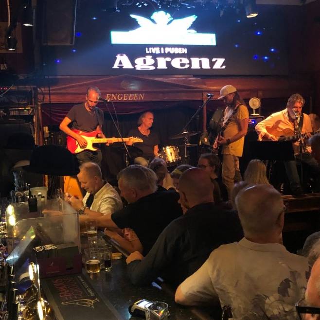 Pub med livemusik sju dagar i veckan